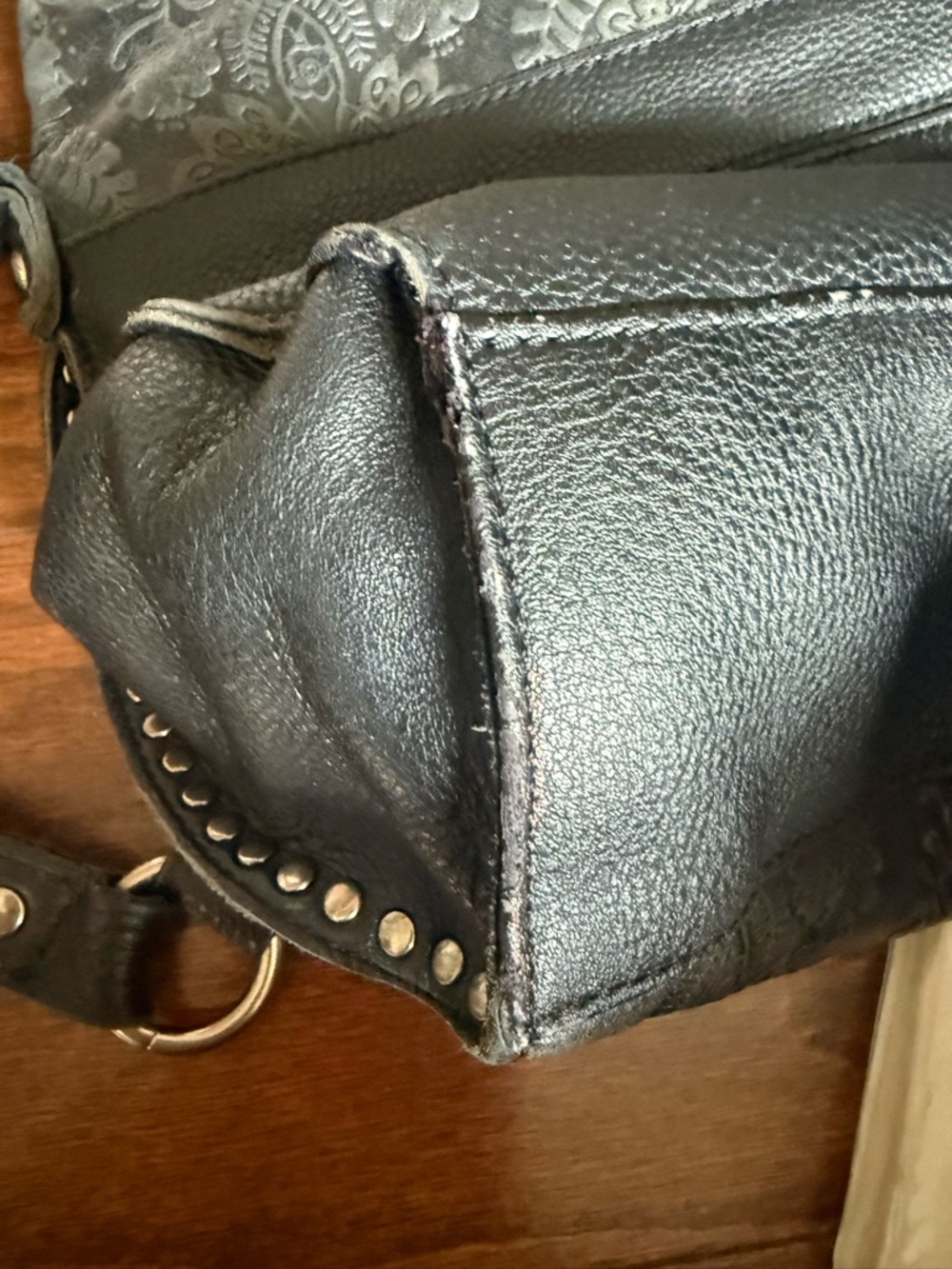 The Sak Black Silverlake Leather Crossbody bag - Picture 12 of 14